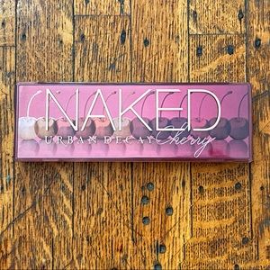 Urban Decay Naked Cherry Eyeshadow Palette